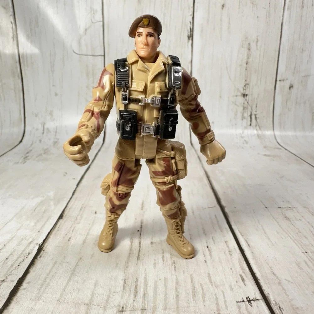 Chap HK Mei Action Figure Soldier Tan Camo Uniform Army 3¾-4″ Military Vintage
